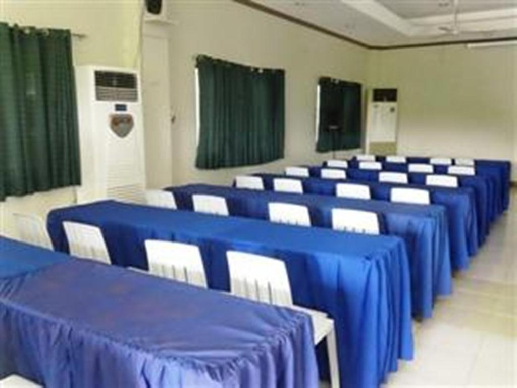 Haven Hotel Ulat Tagaytay City Esterno foto
